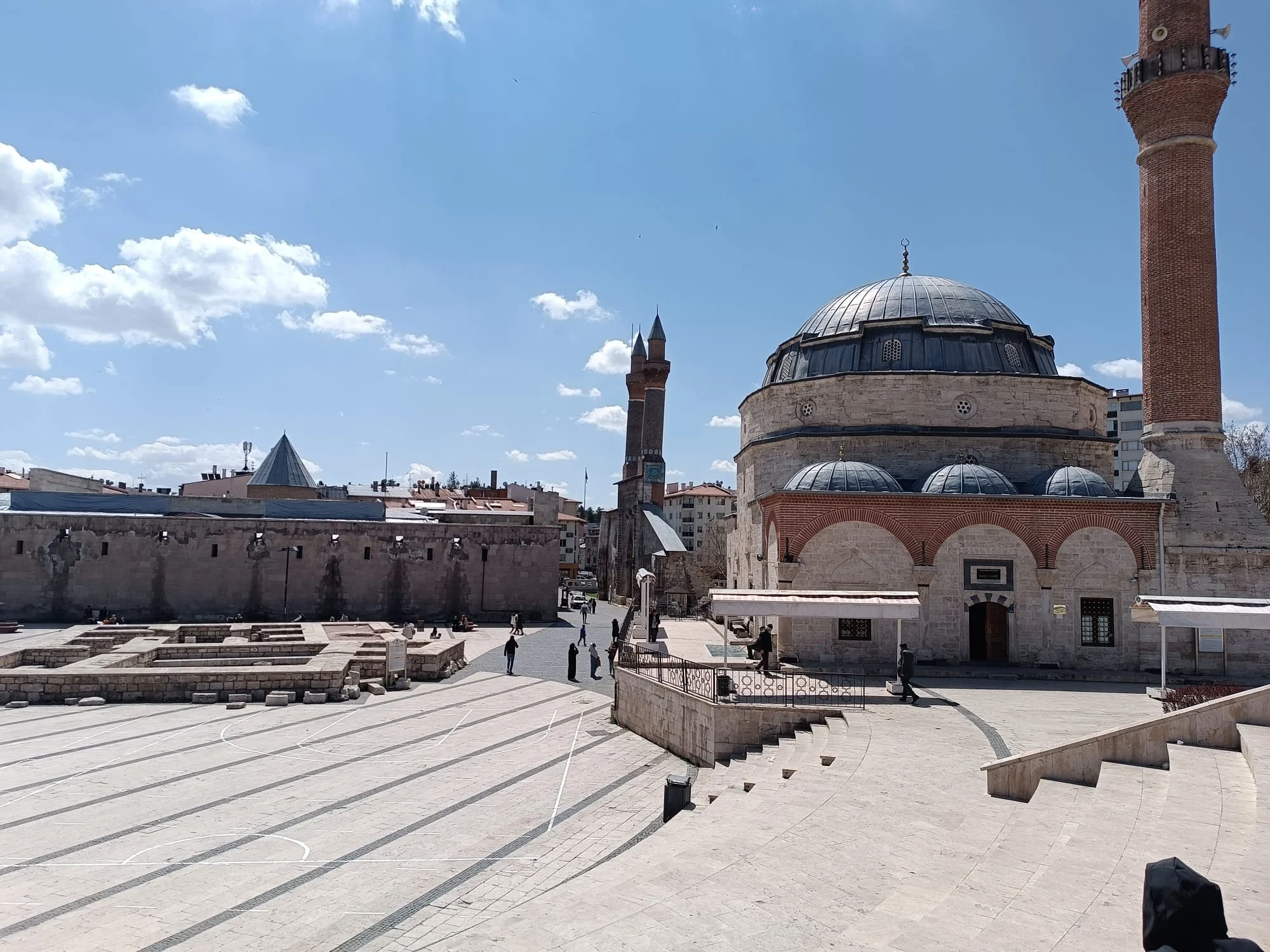 Tarihi kale cami