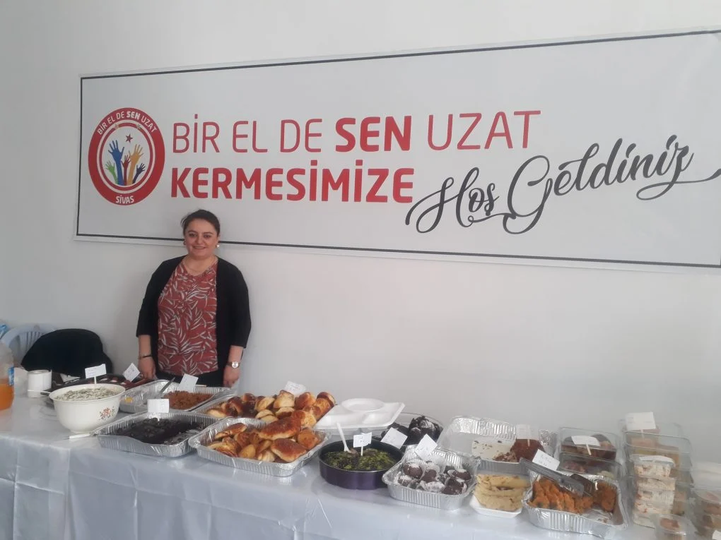 Sivaslılar hayırda yarışıyor…