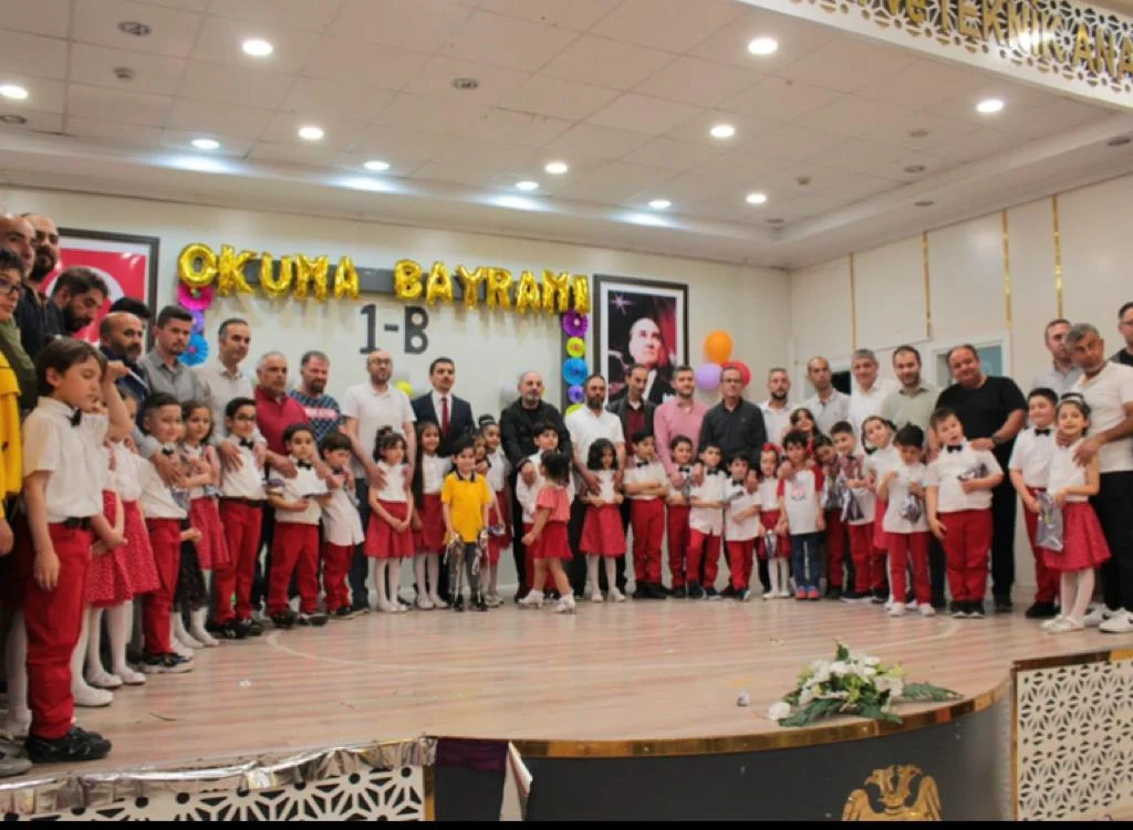 Fevzipaşa İlkokulu 1-B sınıfı Okuma Bayramı düzenledi