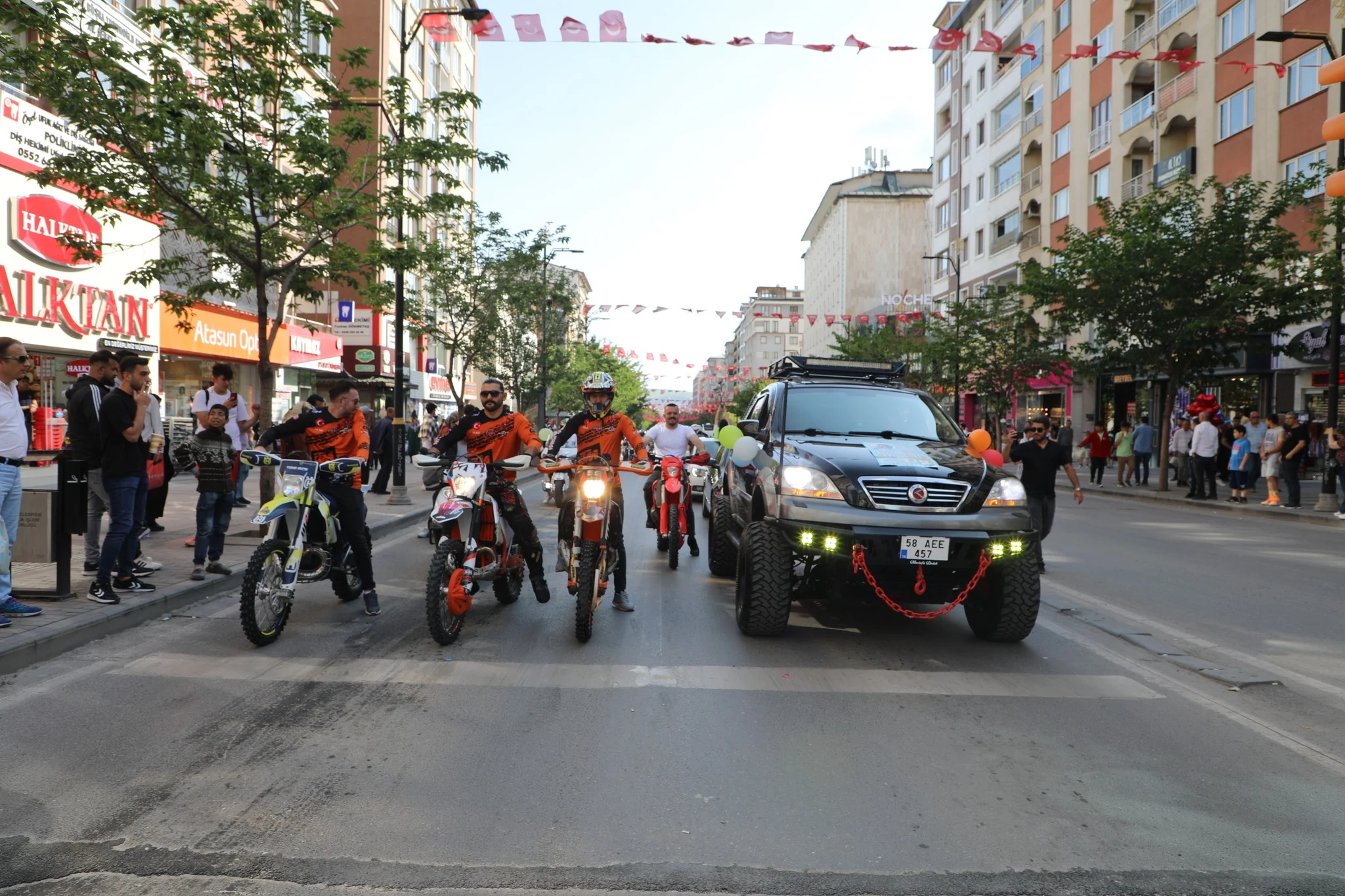 Baybars bebek için motor korteji düzenlendi