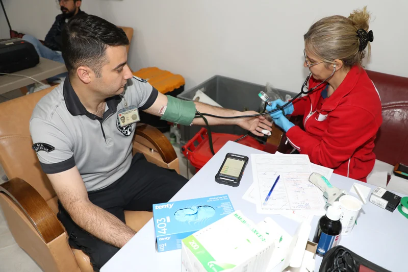 Özel idare çalışanlarından hayat kurtaran bağış…