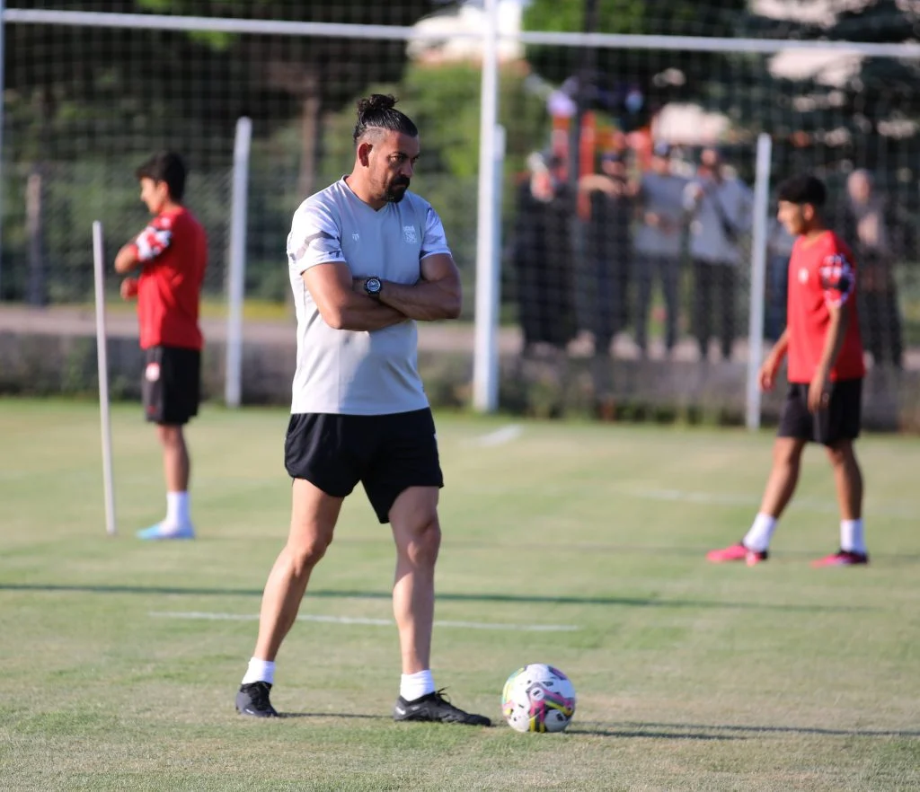 Servet hoca ilk idmanına çıktı