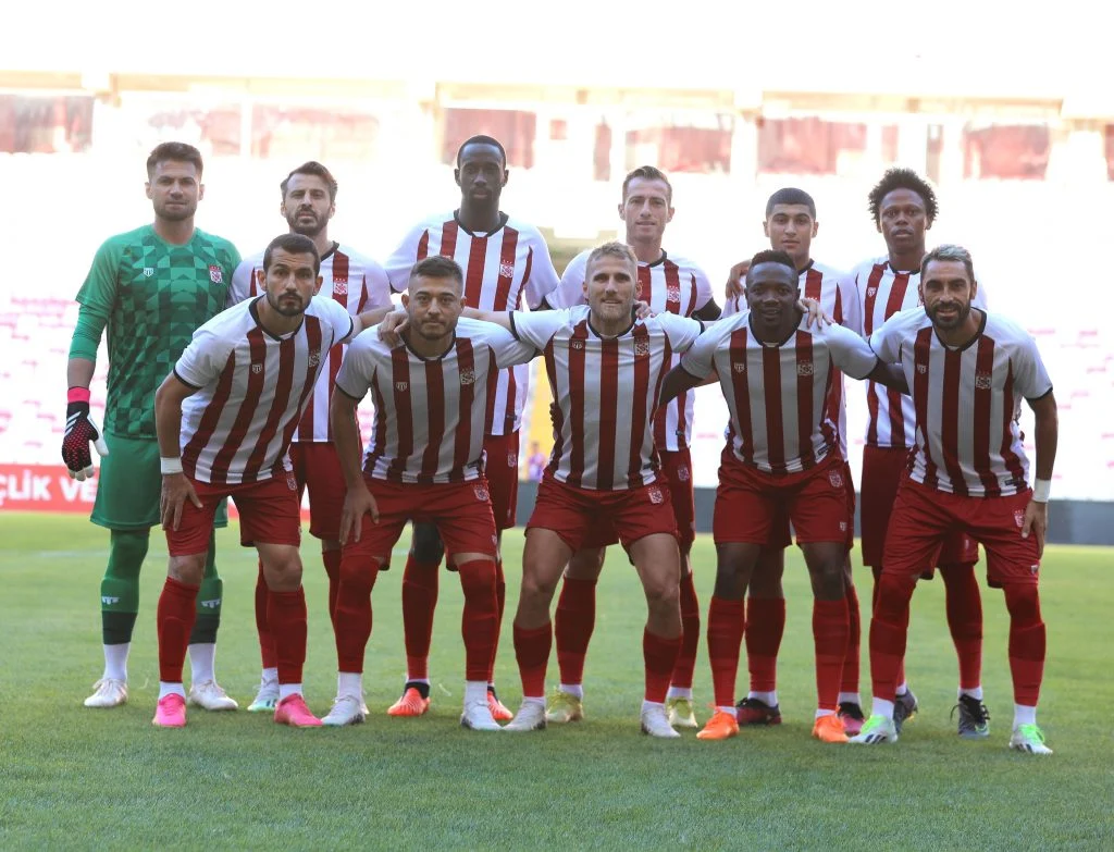 Yeni sezon forma numaralar belli oldu
