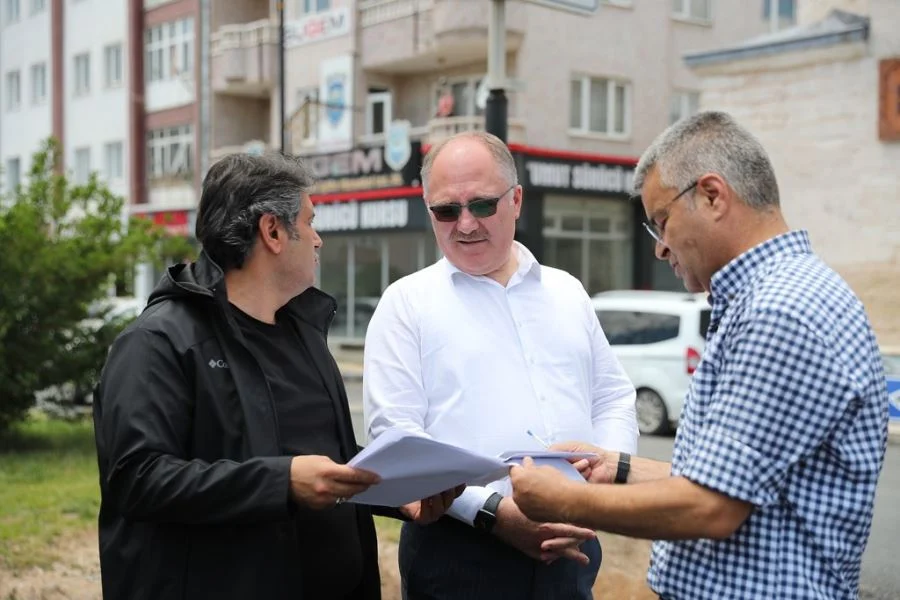 Başkan yardımcısı Levent Olgun affını isteyip görevini bıraktı