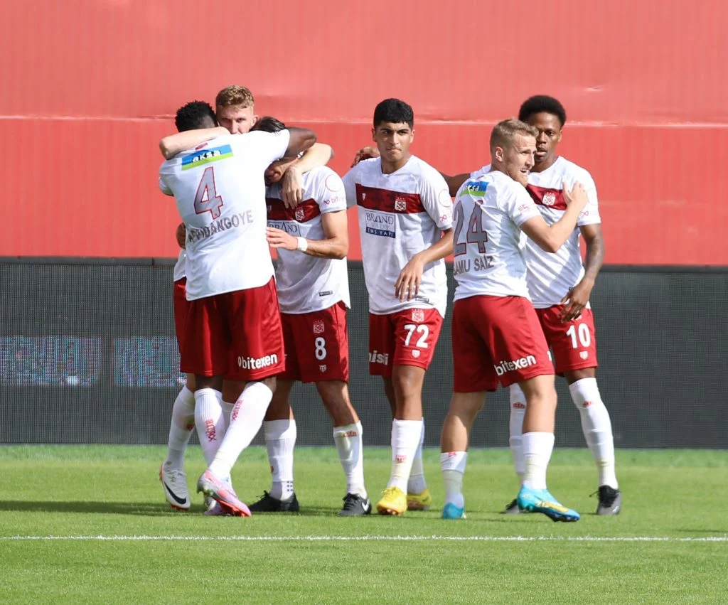 Yiğidolara 4 gün izin verildi.