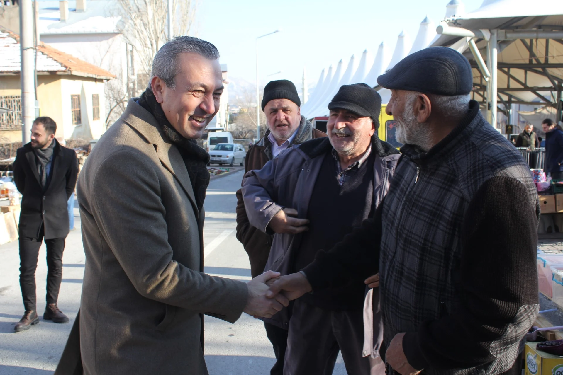 Adem Uzun, Sivas’ı Karış Karış Geziyor
