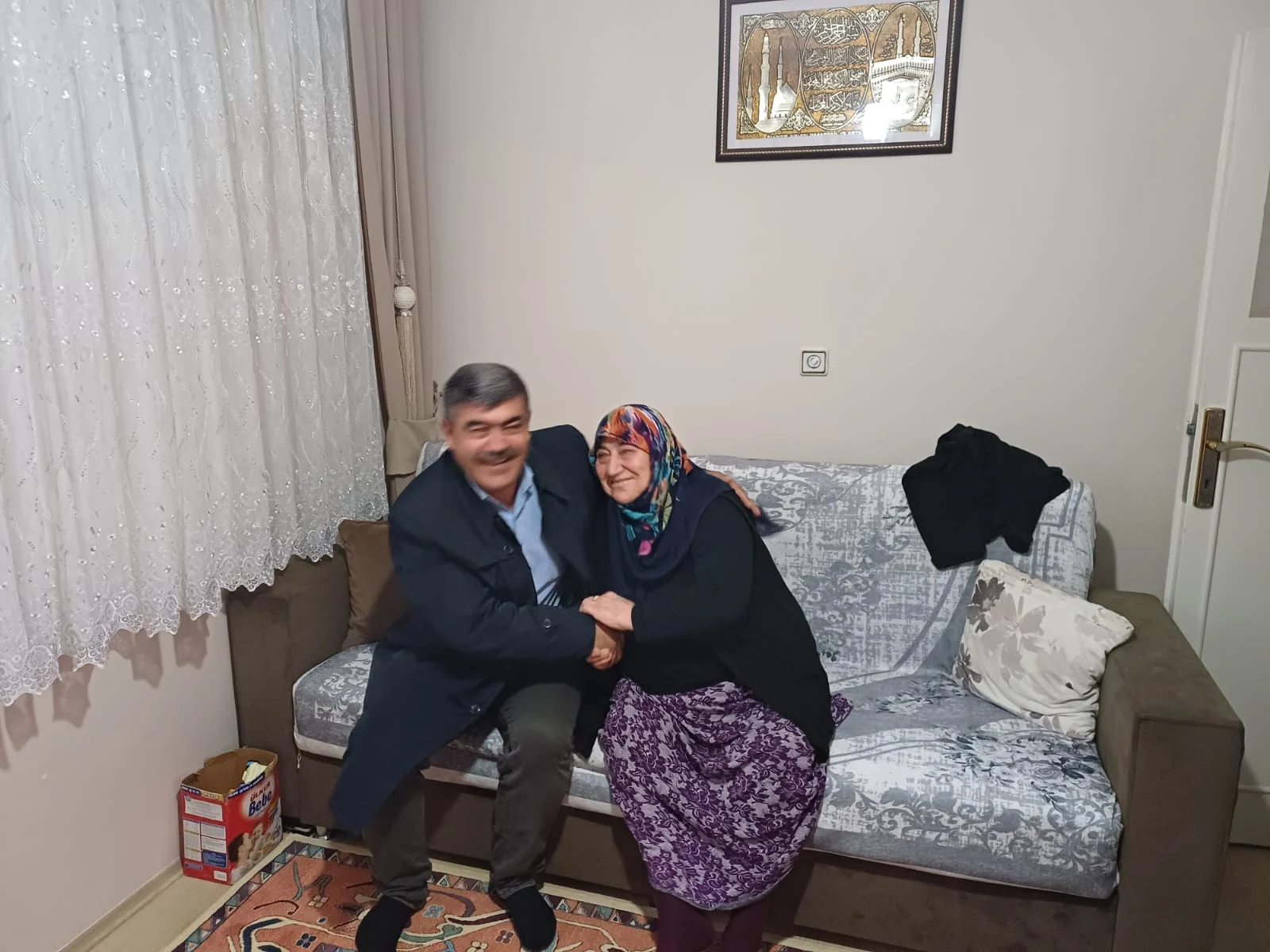 Karşıyaka Mahalle Muhtar Adayı Adem Ertörer, Yaşlıları Ziyaret Ediyor