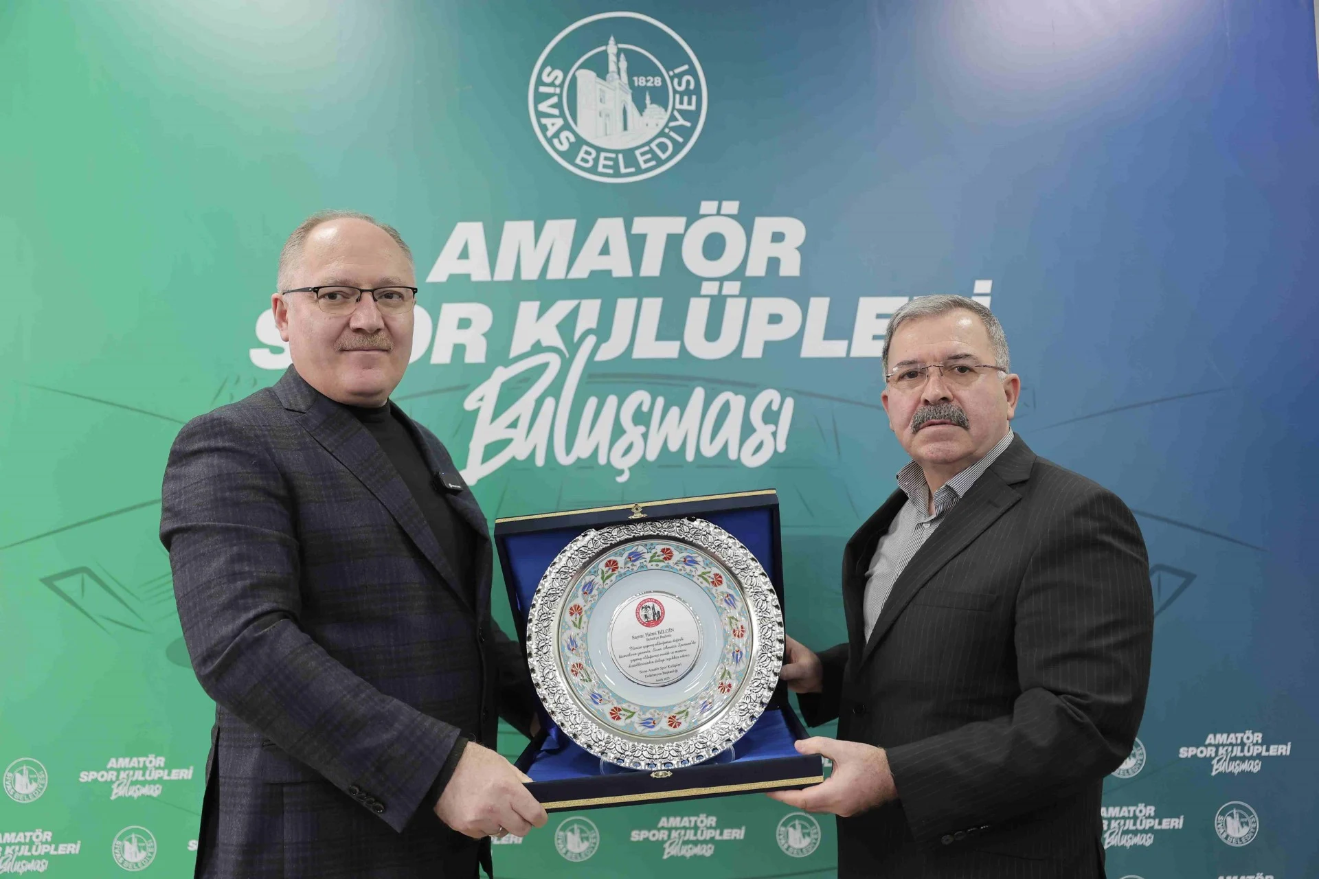 ASKF’den Başkan Bilgine teşekkür plaketi…