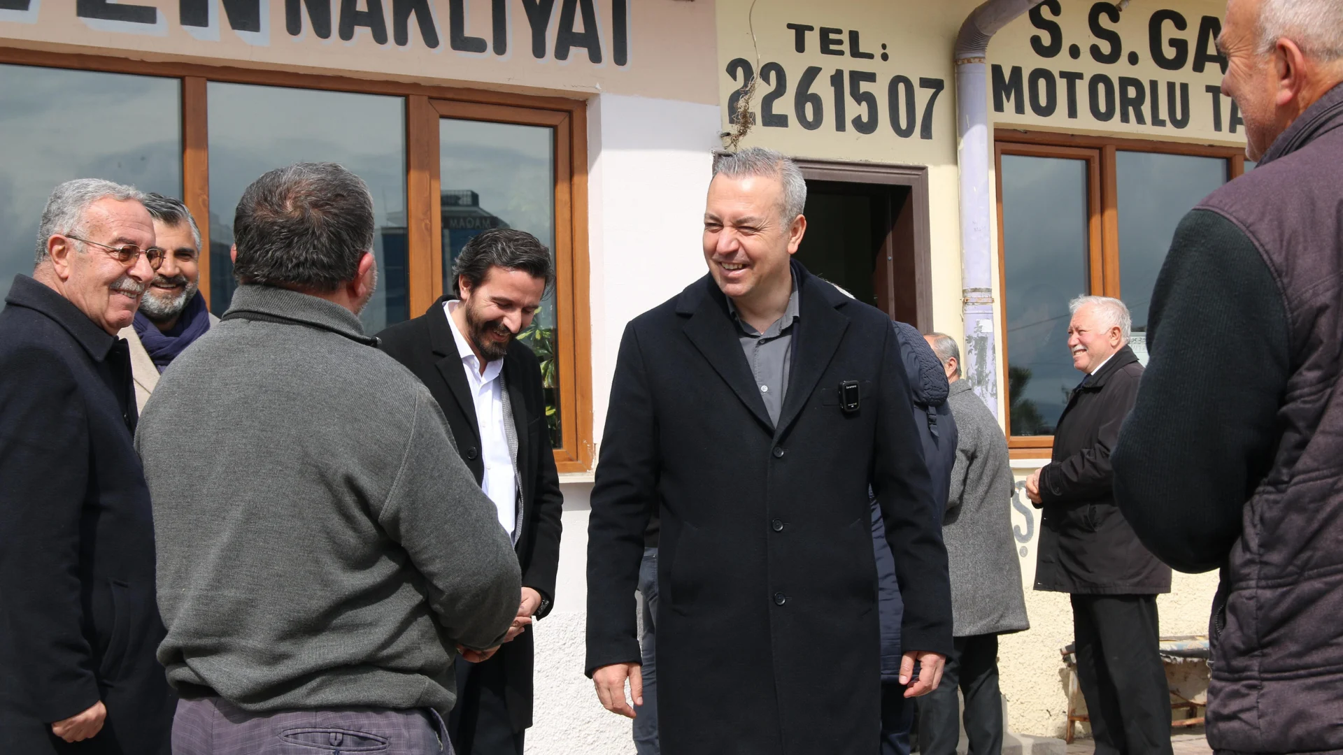 Uzun, “ İçinizden Biriyim”