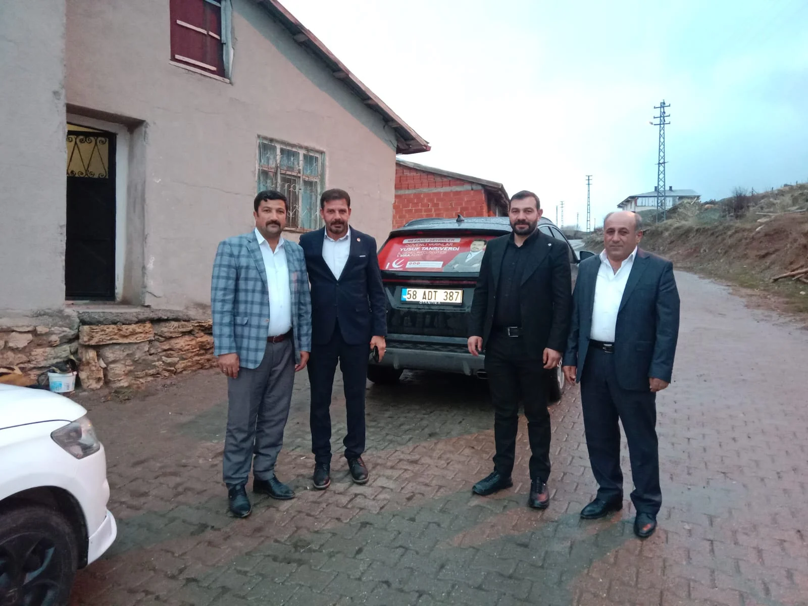 Tanrıverdi, köy muhtarları ile bir araya geldi
