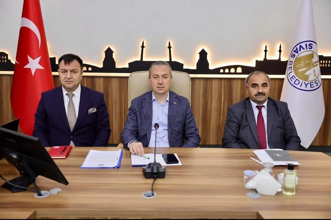 Sivas Belediye Başkanı Dr. Adem Uzun’dan Tasarruf Tedbirleri Toplantısı