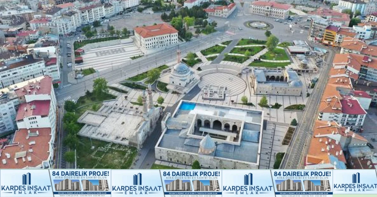Sivas Tarihi Kent Meydanı: Açık Hava Müzesi Gibi