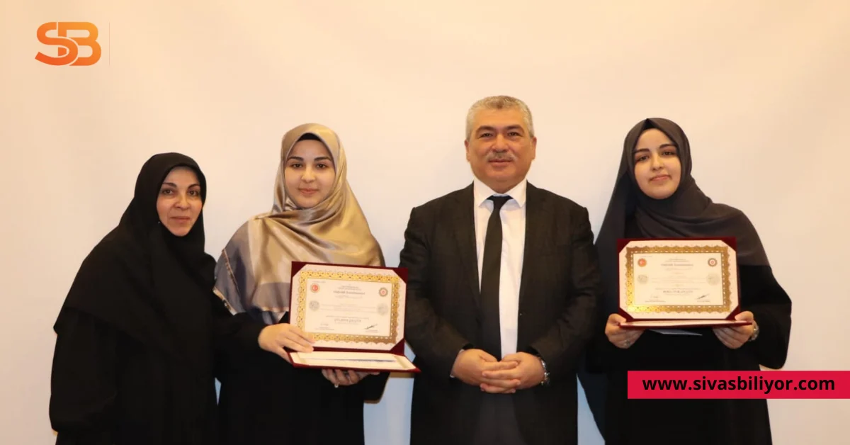 Beril Nur ve Gülsena Göçgün kardeşler aynı anda hafız olarak ailelerine çifte mutluluk yaşattı.