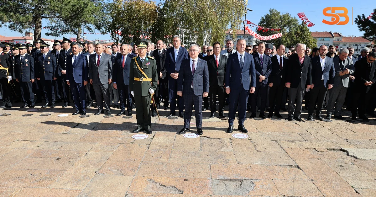 Cumhuriyet’in 101. Yılında Atatürk Anıtı’nda Coşkulu Tören