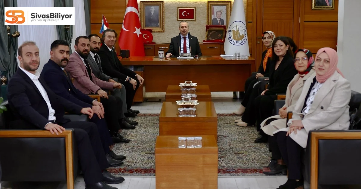 Anahtar Partisi’nden Sivas Belediye Başkanı Adem Uzun’a Nezaket Ziyareti