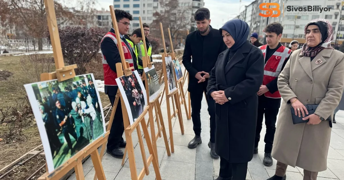 AK Parti Sivas Milletvekili Rukiye Toy, 28 Şubat Temalı Sergiyi Ziyaret Etti