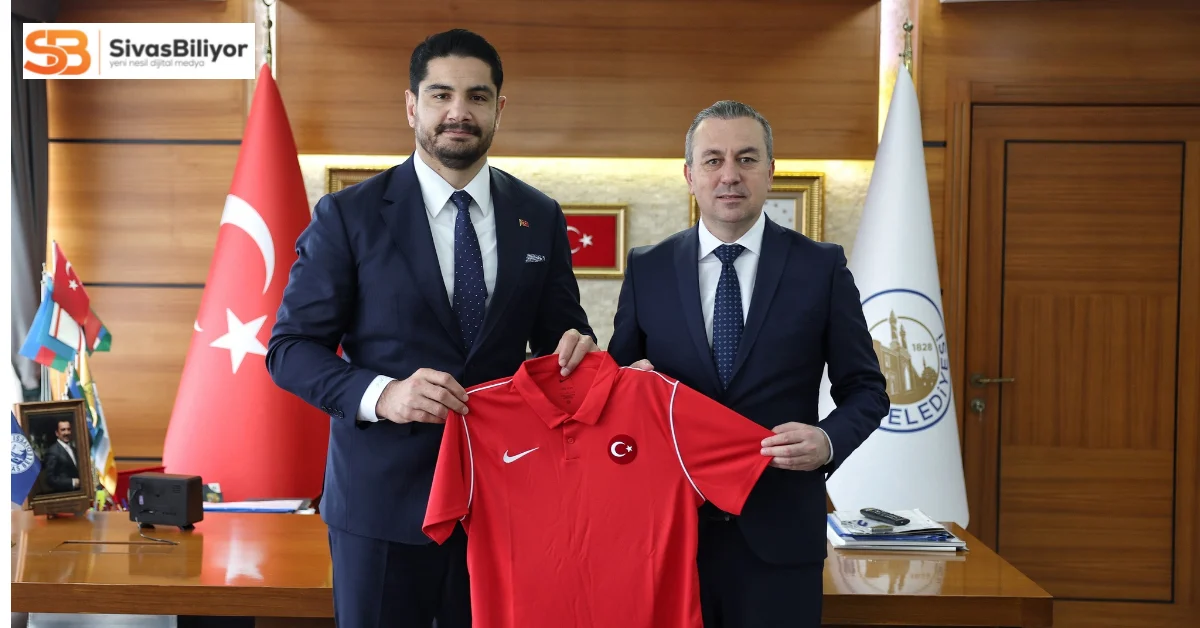 Taha Akgül’den Başkan Dr. Adem Uzun’a Ziyaret