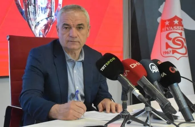 Rıza Çalımbay Memleketinin Takımını Yine Yalnız Bırakmadı