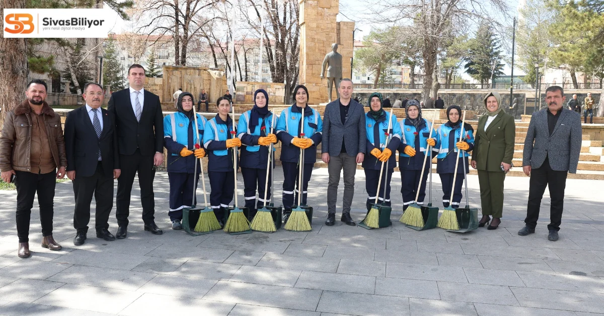 Sivas’ta Kadın Temizlik Çalışanları Göreve Başladı