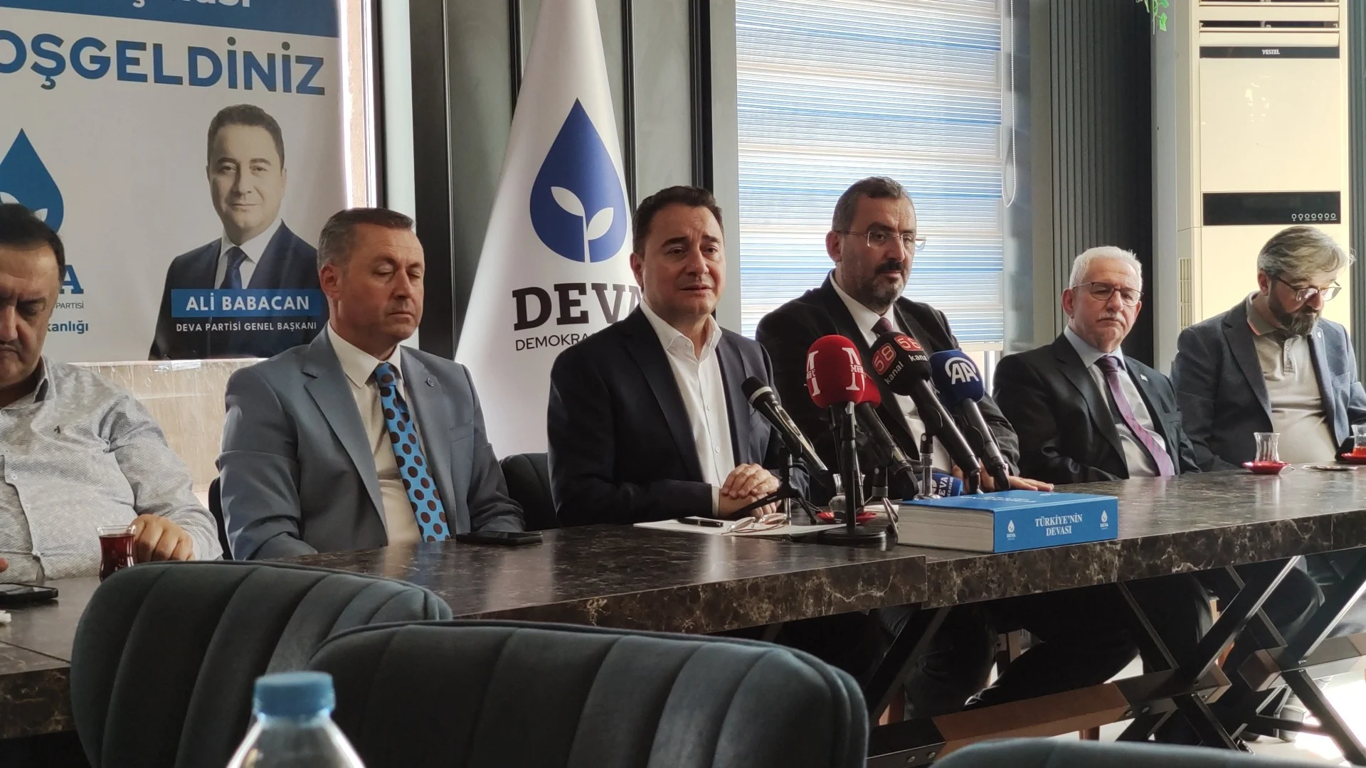 DEVA LİDERİ BABACAN SİVAS’TA İDDİALI KONUŞTU: “ÜLKEYİ YÖNETMEYE HAZIR TEK KADRO BİZDE”