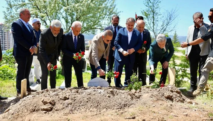 BBP LİDERİ DESTİCİ, AYTEKİN KULMAÇ’IN AİLESİNE TAZİYE ZİYARETİNDE BULUNDU