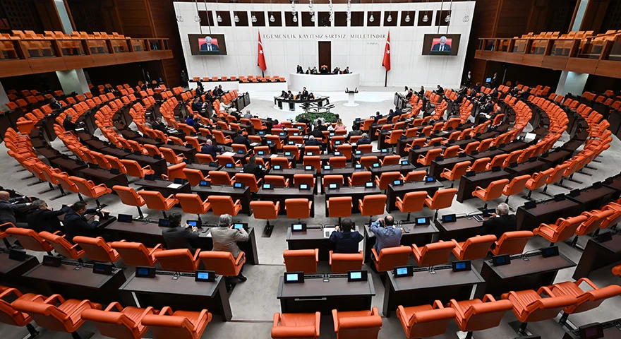 AK Parti’den 35 Maddelik Yeni Kanun Teklifi