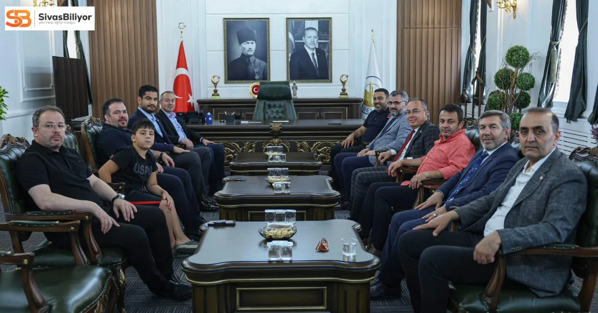 SİVASLI SPOR ADAMLARI BAŞKAN UZUN İLE BULUŞTU