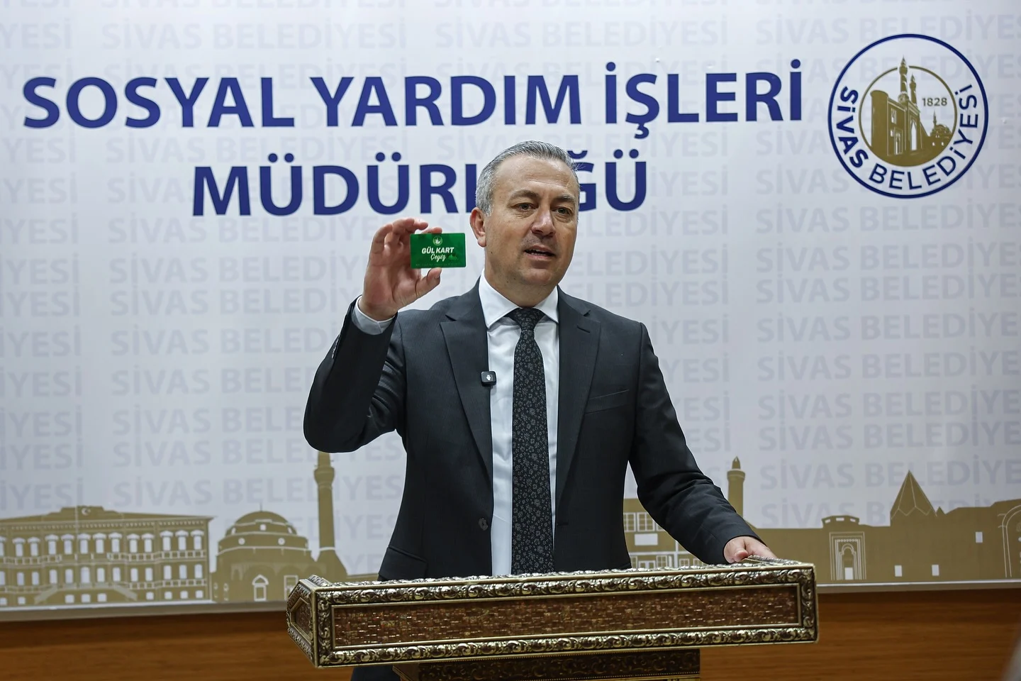 SİVAS BELEDİYESİ’NDEN YENİ EVLİ ÇİFTLERE 20 BİN TL ÇEYİZ DESTEĞİ