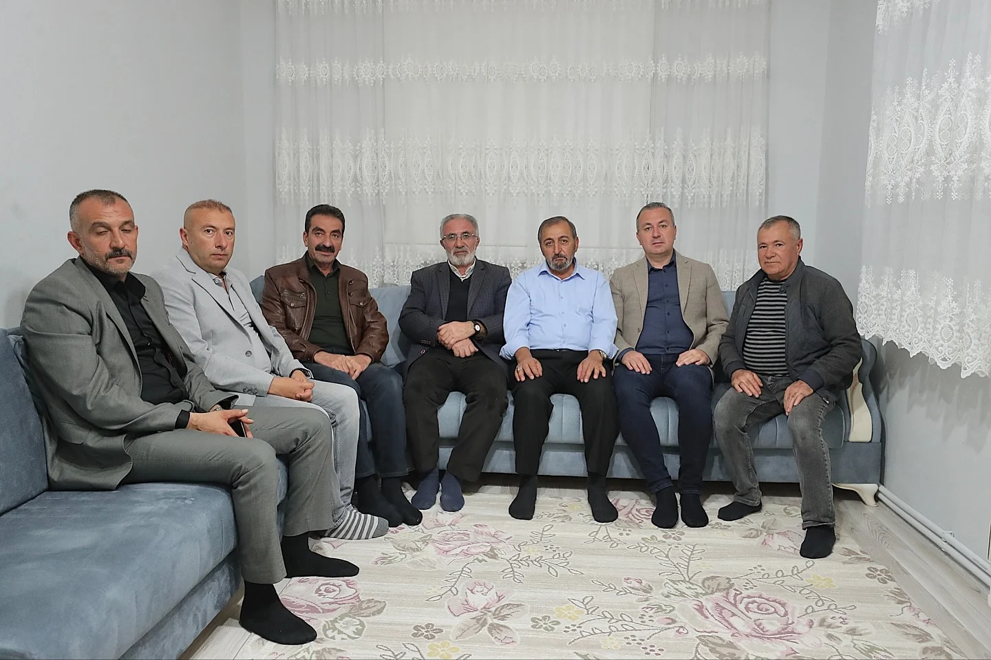 BAŞKAN UZUN’DAN ŞEHİT BABASINA ANLAMLI ZİYARET