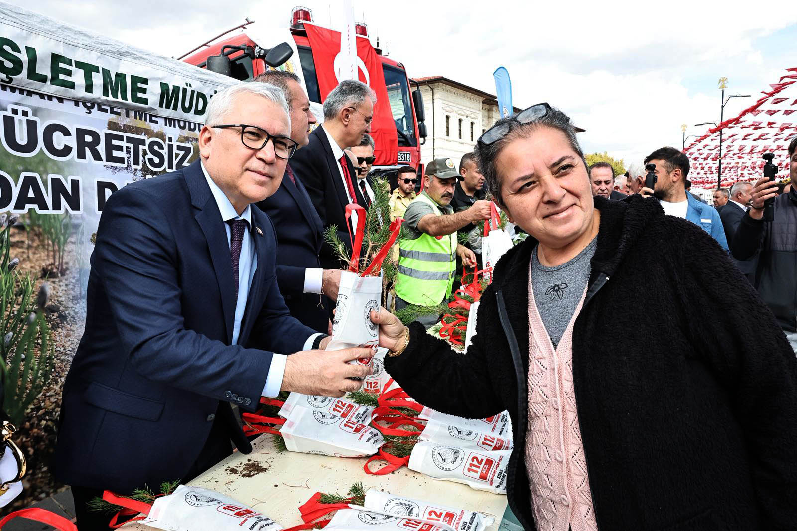 SİVAS’TA “FİDAN DAĞITIM PROGRAMI” İLE YEŞİL DUYARLILIK ÖNE ÇIKTI