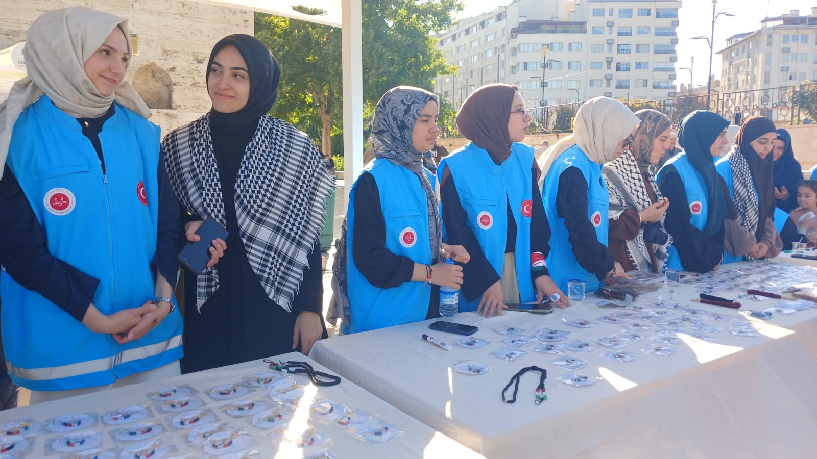 SİVAS’TA GAZZE İÇİN ANLAMLI ETKİNLİK: MORALİBABA KUR’AN KURSU ÖĞRENCİLERİNDEN DESTEK KERMESİ