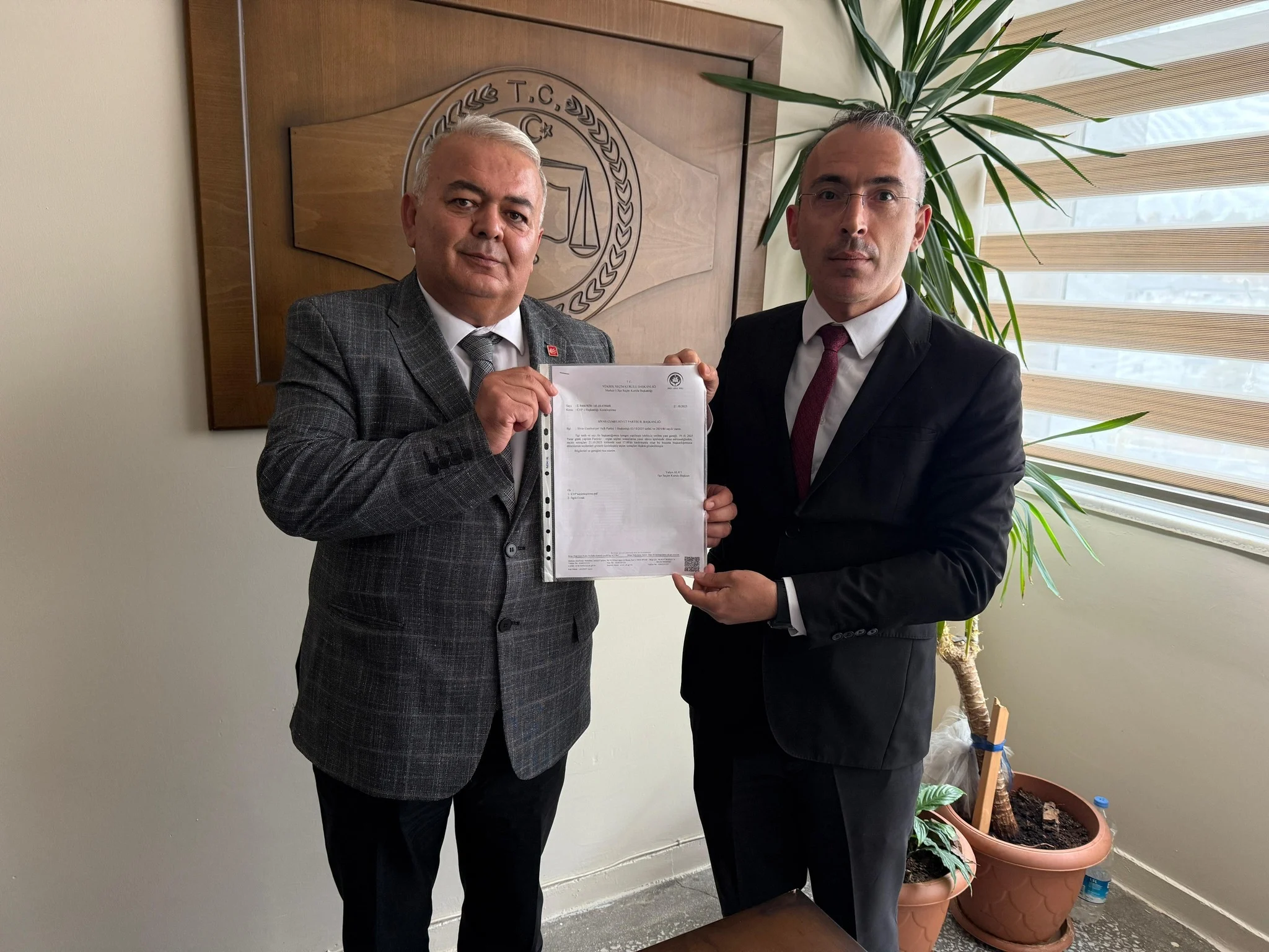 CHP SİVAS İL BAŞKANLIĞI’NDA GÖREV DEĞİŞİMİ: YILMAZ COŞKUN MAZBATASINI ALARAK GÖREVE BAŞLADI