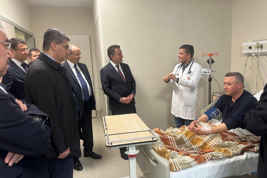 DEVA PARTİSİ SİVAS İL BAŞKANI MURAT TAMER ÇEVİK ANJİYO OLDU