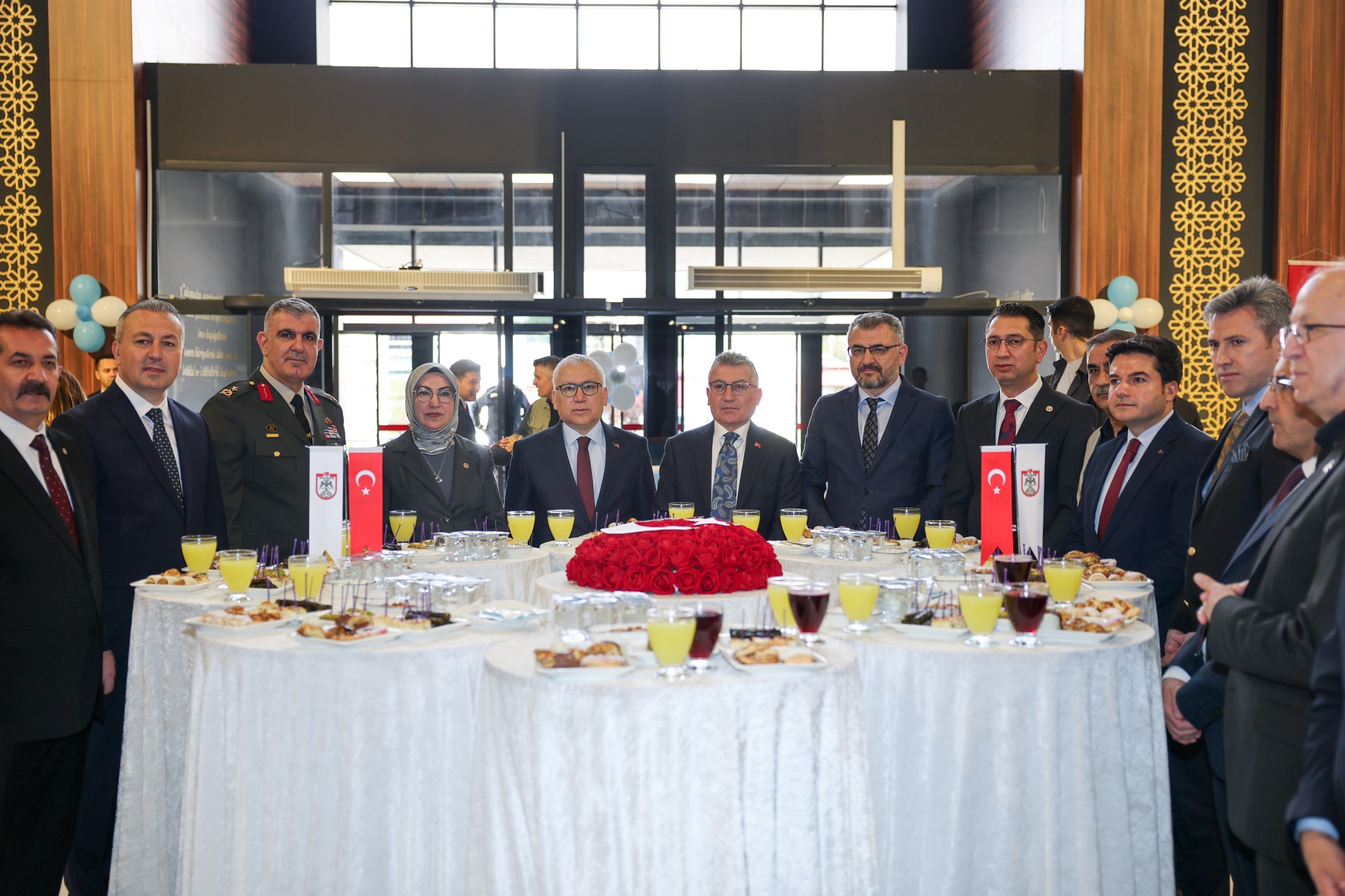 SİVAS’TA BAYRAMLAŞMA PROGRAMINDA BİRLİK VE BERABERLİK MESAJLARI VERİLDİ