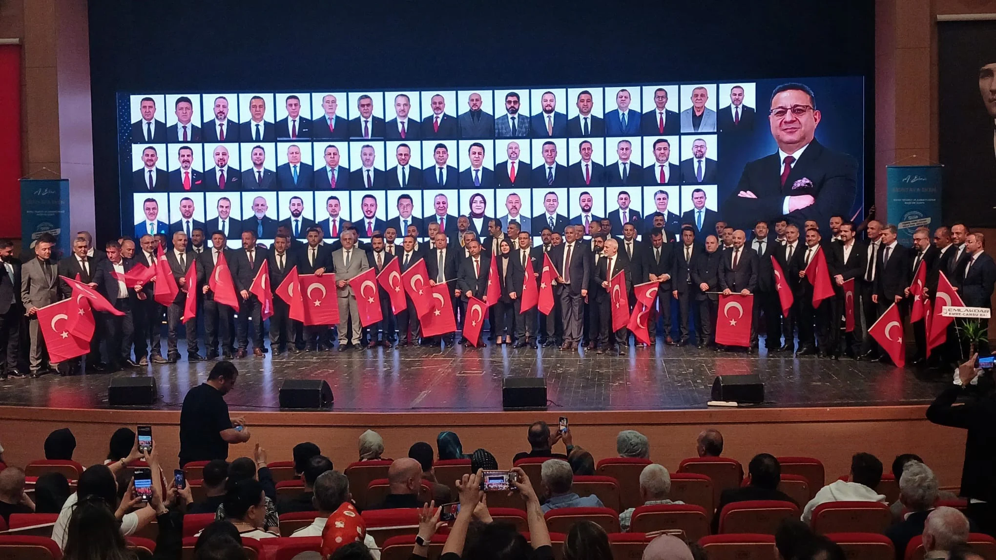 MUSTAFA EKEN GÜÇLÜ KADROSUYLA YENİDEN SAHADA