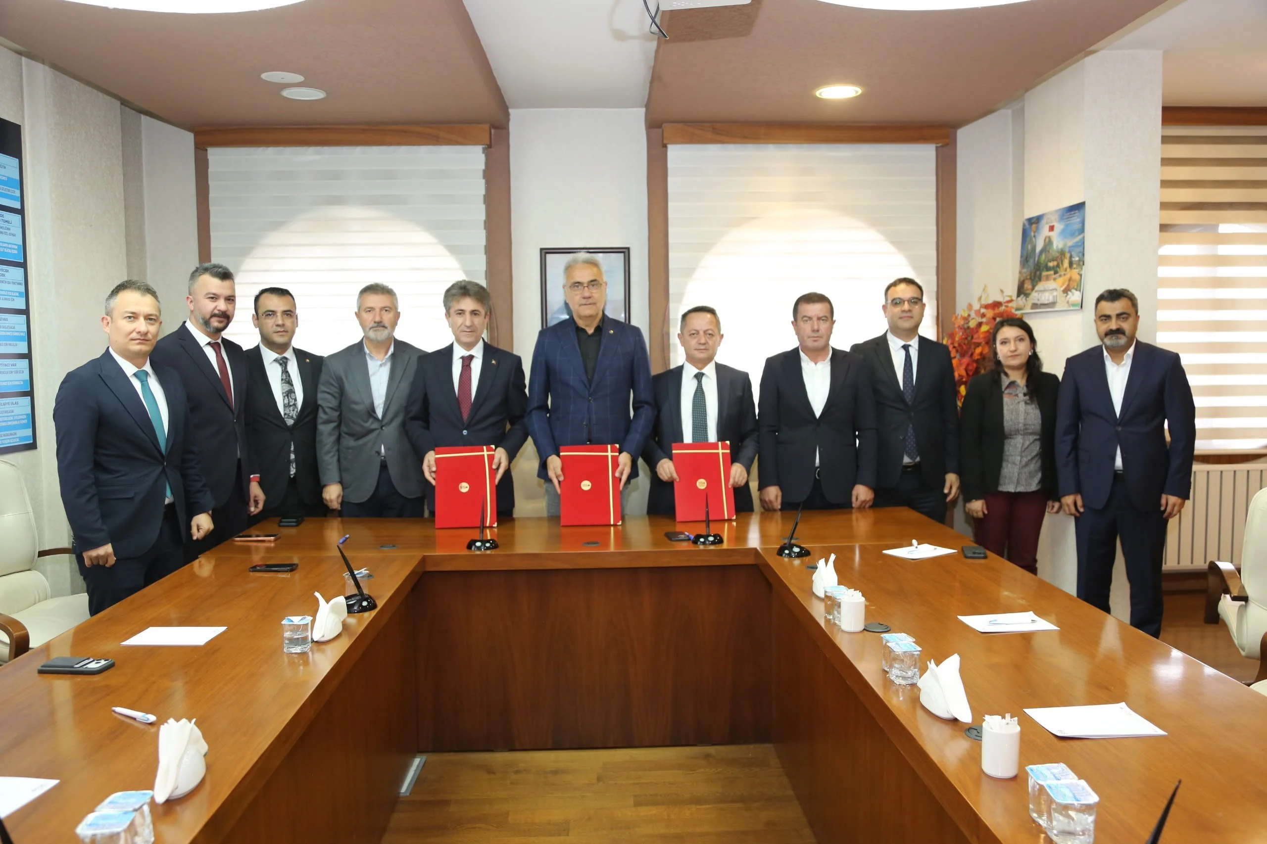 STSO BAŞKANI ZEKİ ÖZDEMİR: “ATIL ALANI SİVAS EKONOMİSİNE KAZANDIRDIK”